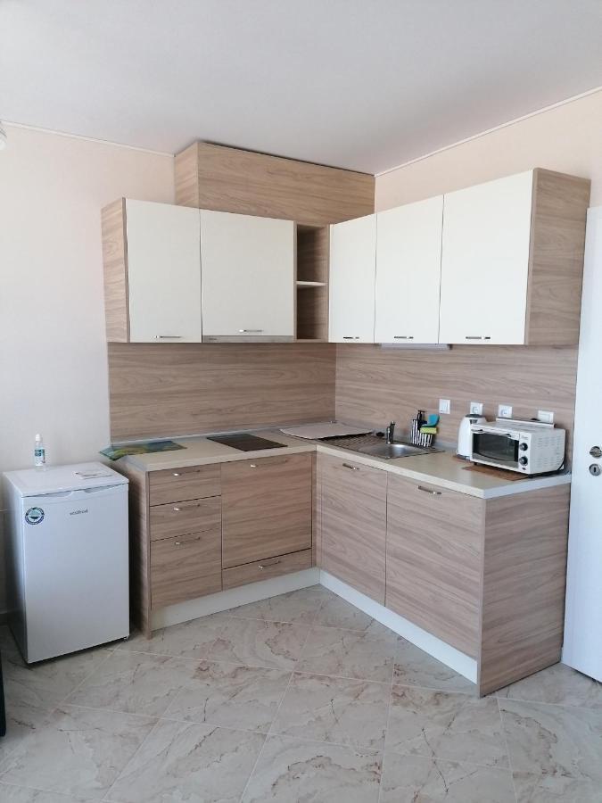 Apart Allure Dobi Aparthotel Primorsko Exterior photo