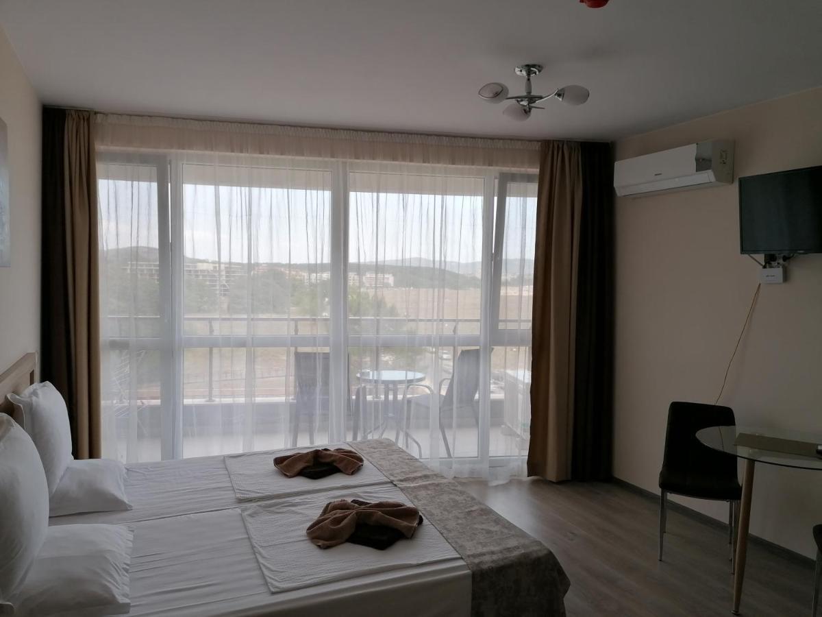 Apart Allure Dobi Aparthotel Primorsko Exterior photo
